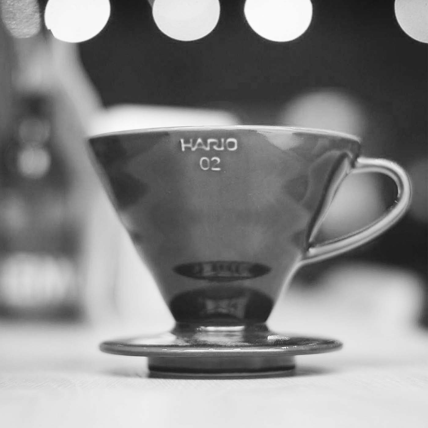Buy coffee brewing gear or tea brewing gear online at BEAR. You can buy hand brewing coffee equipment online, from hand grinders to V60's or SAGE espresso machines